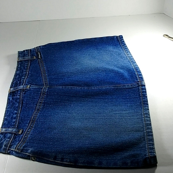 Aeropostale Denim Skirt. - Picture 5 of 5